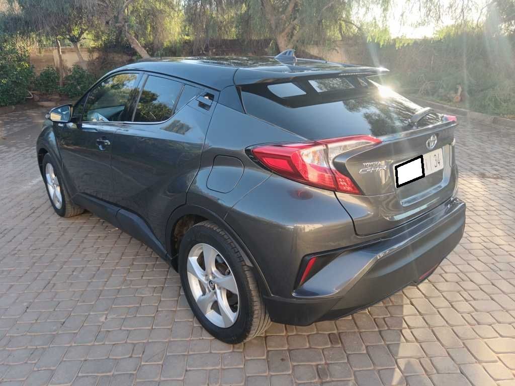 TOYOTA C-HR 2017