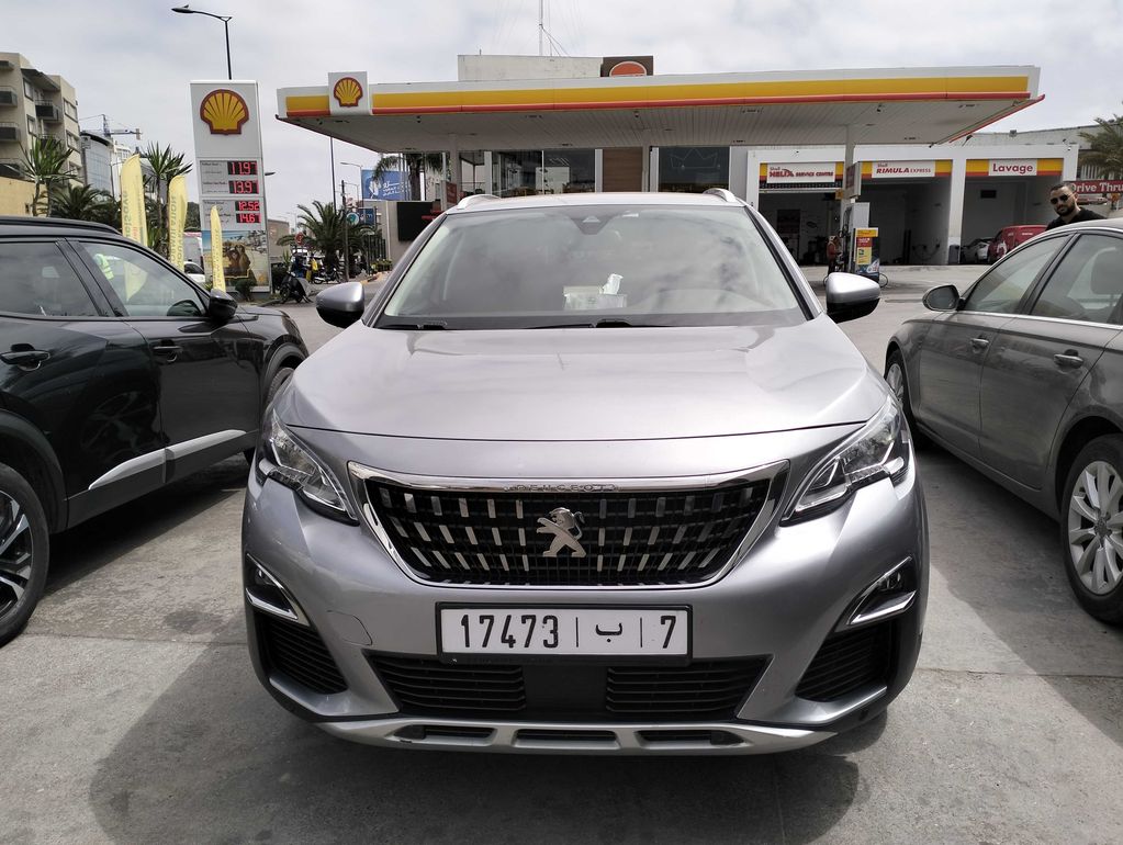 PEUGEOT 3008 2019