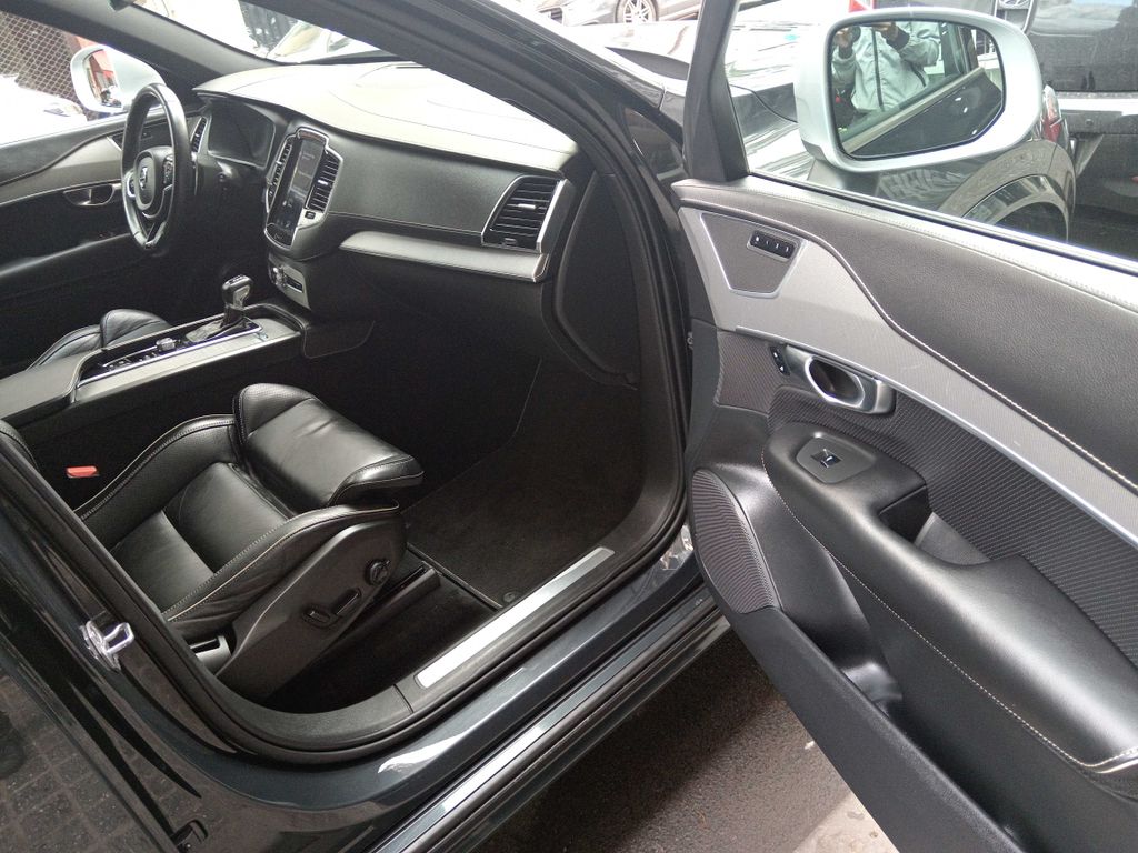 VOLVO XC90 2019