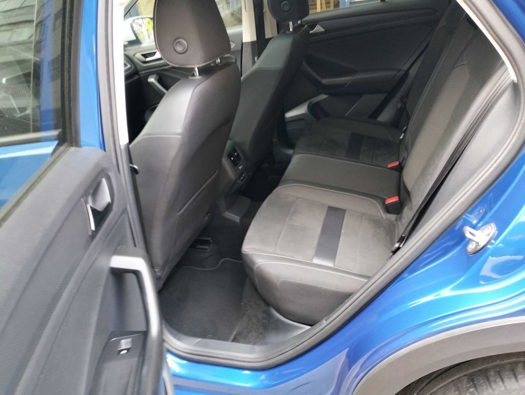 VOLKSWAGEN T-ROC 2021