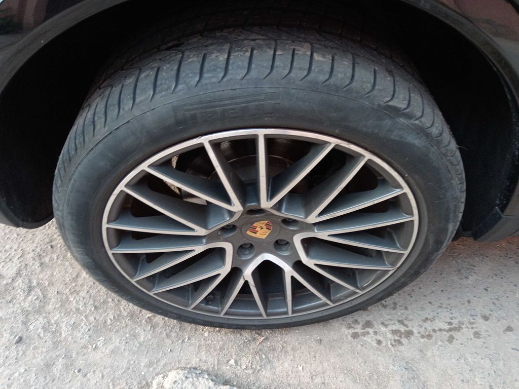 PORSCHE Cayenne 2018