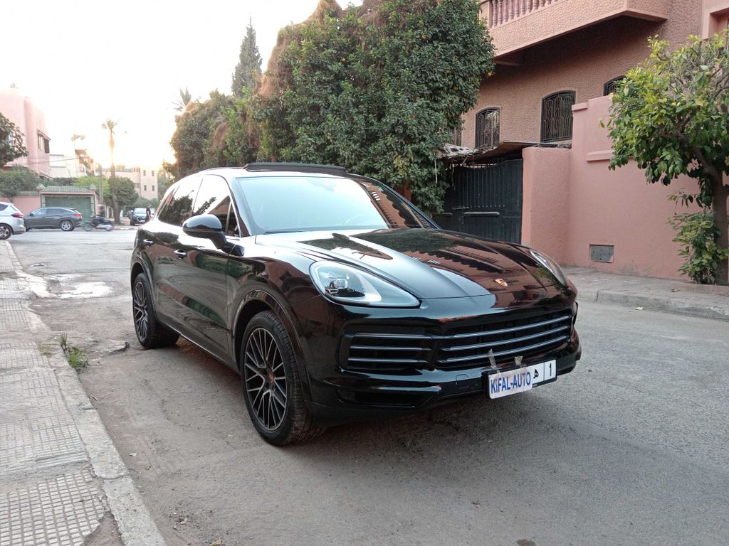 PORSCHE Cayenne 2018