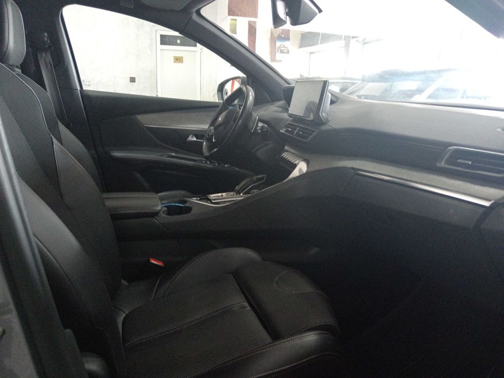 PEUGEOT 3008 2022