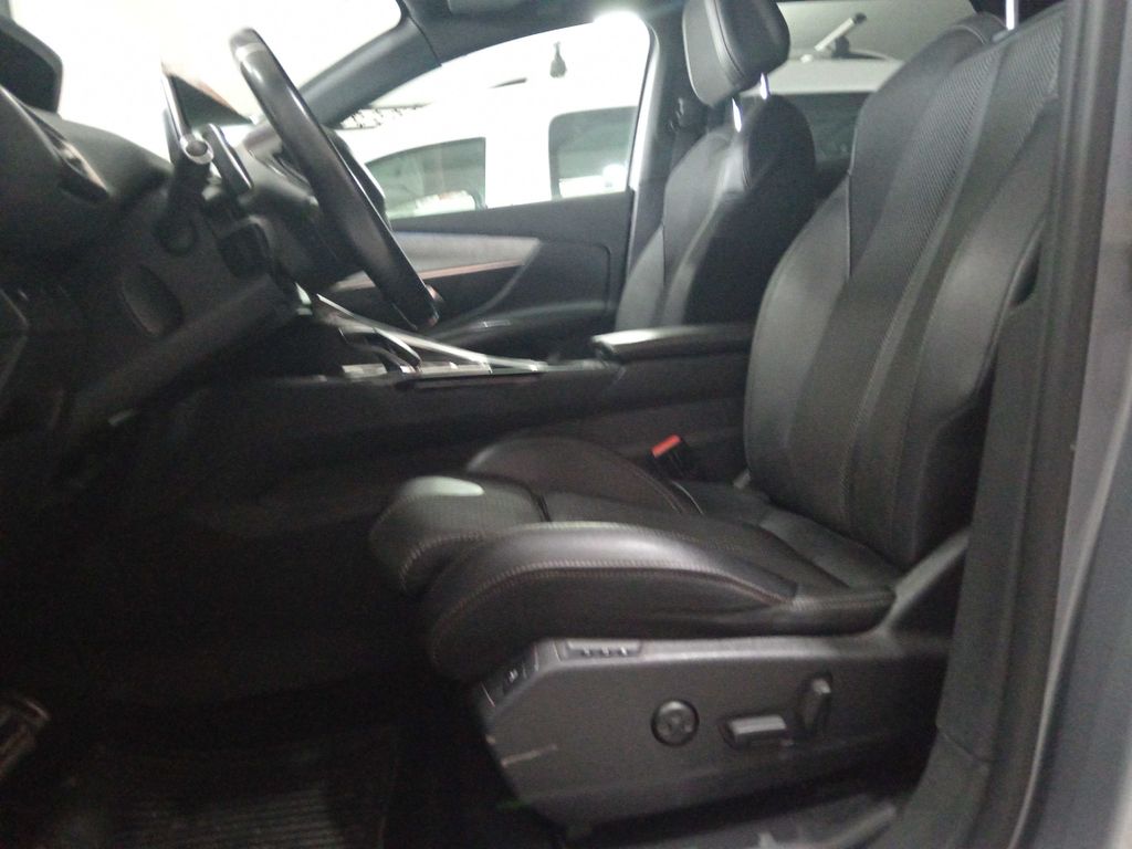PEUGEOT 3008 2022