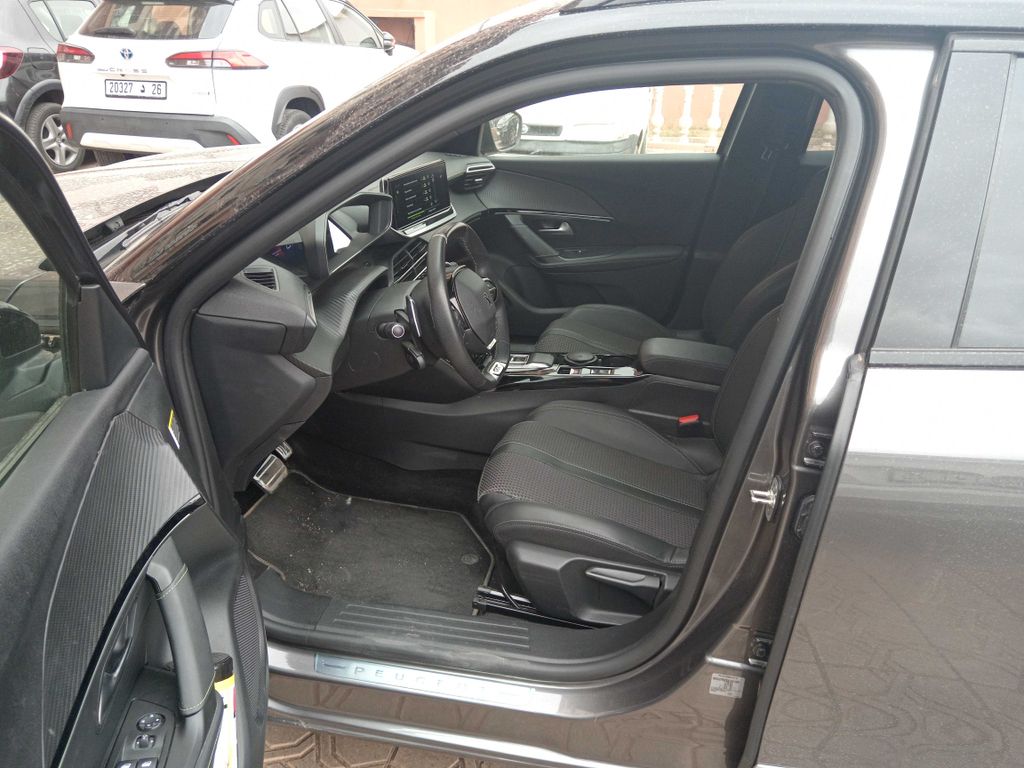 PEUGEOT 2008 2023