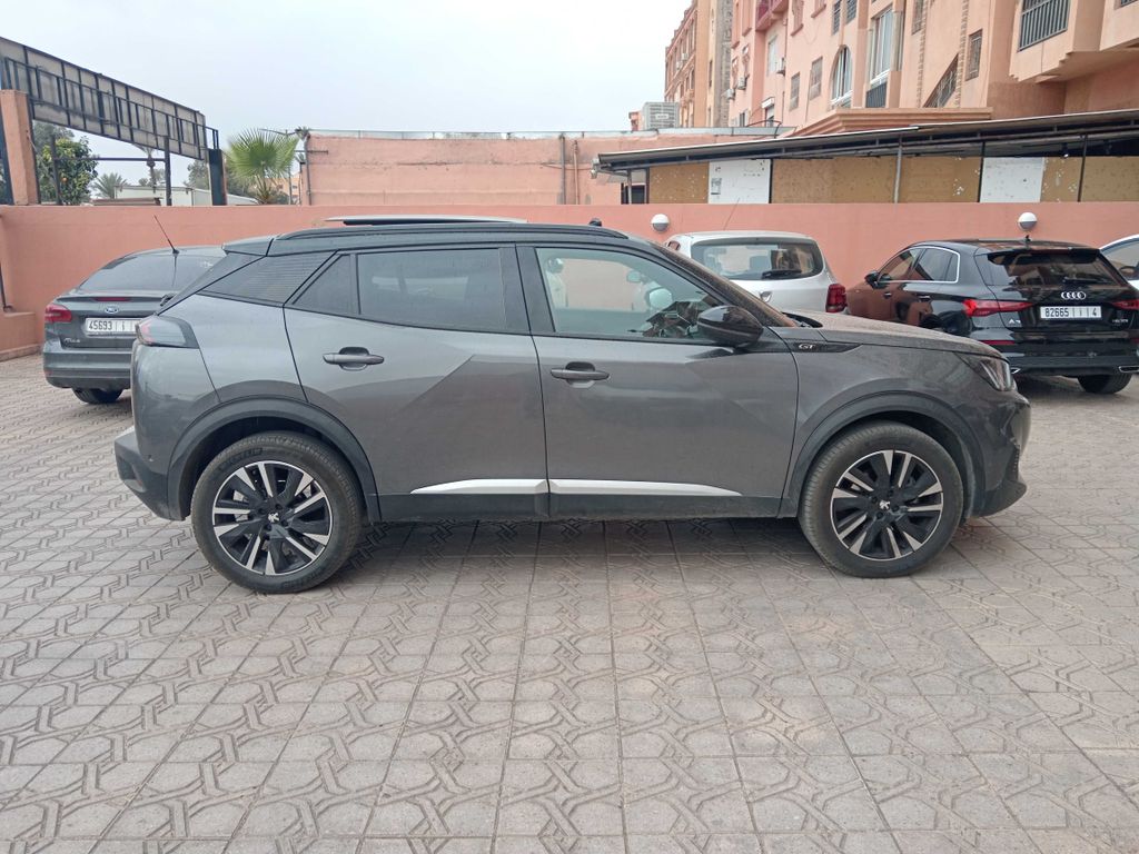 PEUGEOT 2008 2023