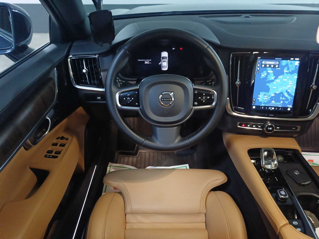 VOLVO S90 2023