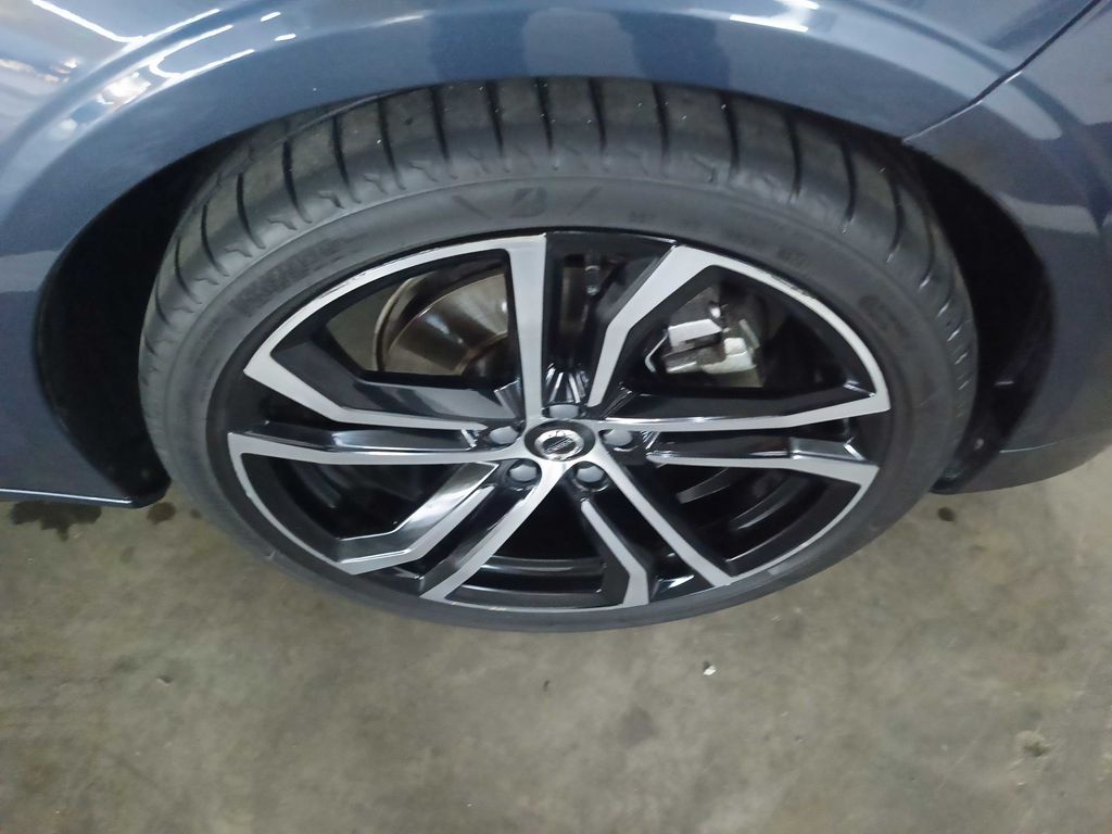 VOLVO S90 2023