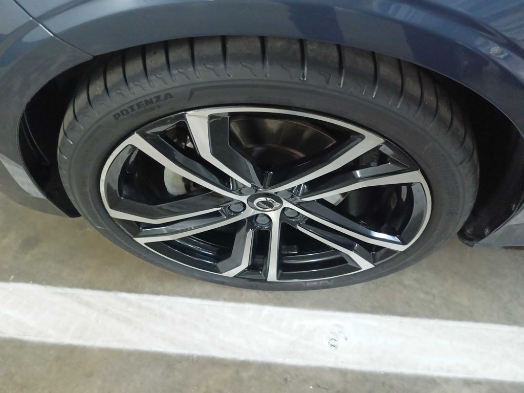 VOLVO S90 2023