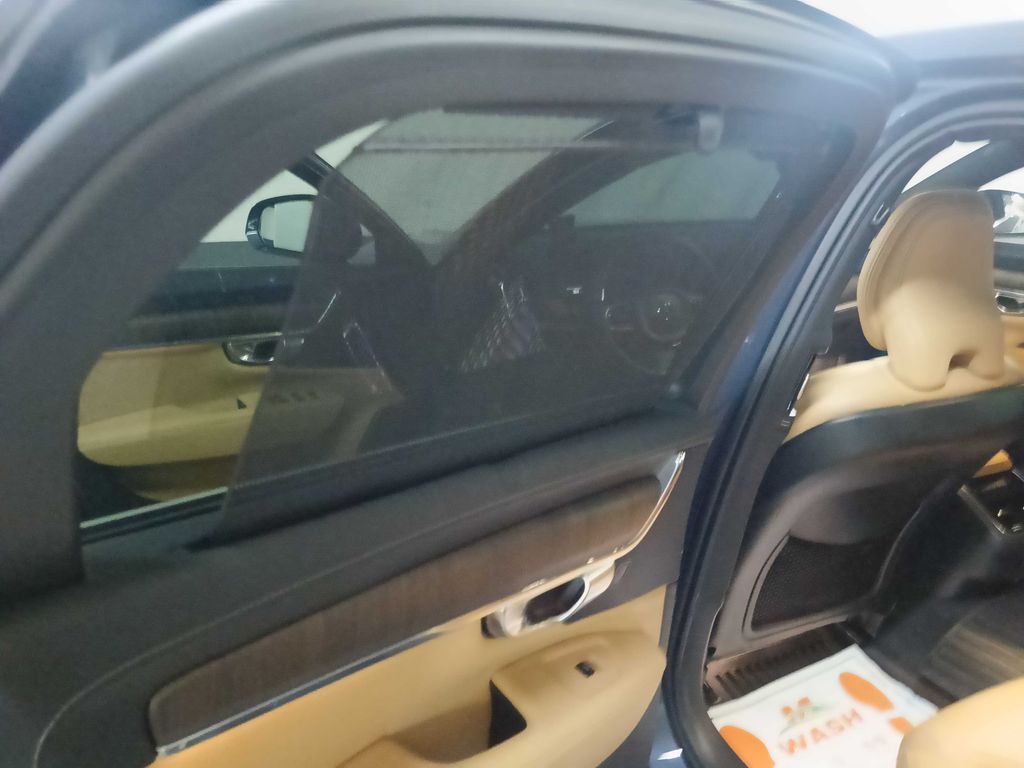 VOLVO S90 2023