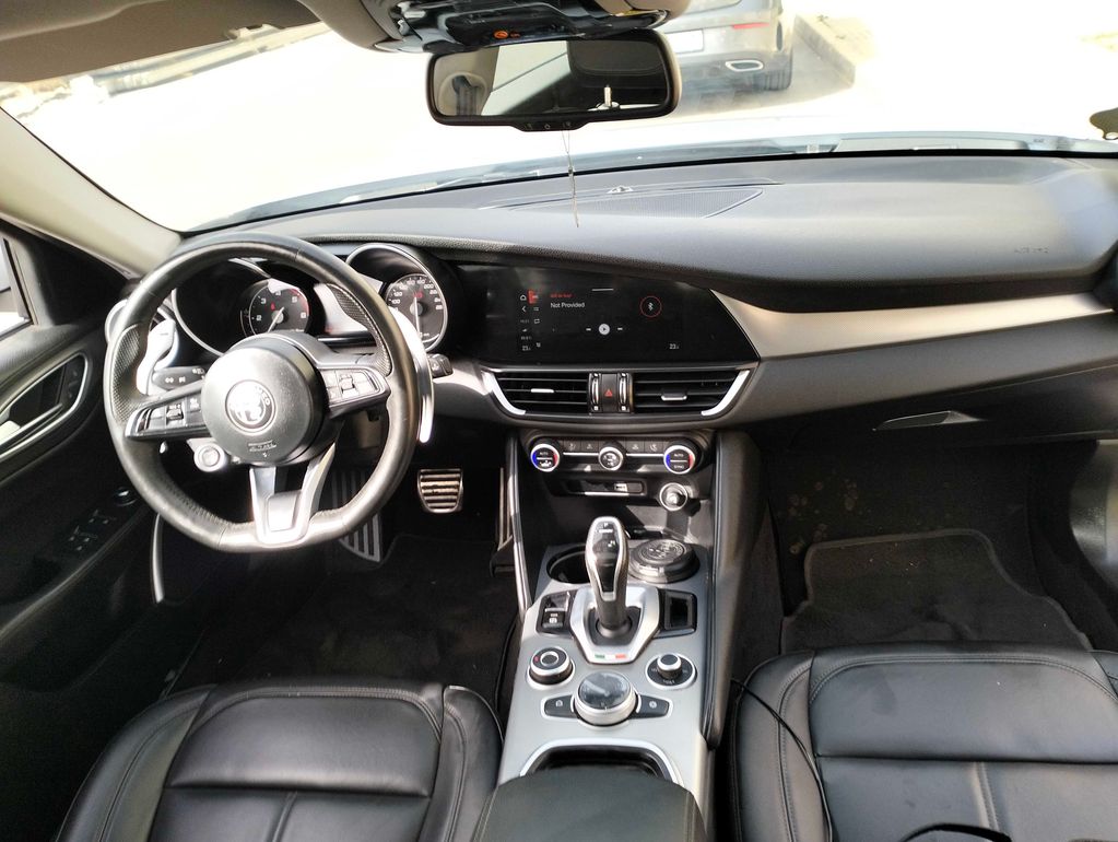 ALFA ROMEO Giulia 2023