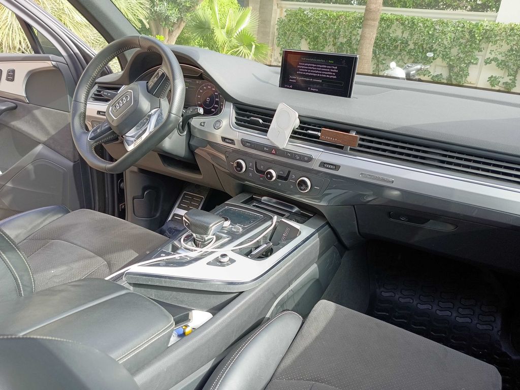 AUDI Q7 2018