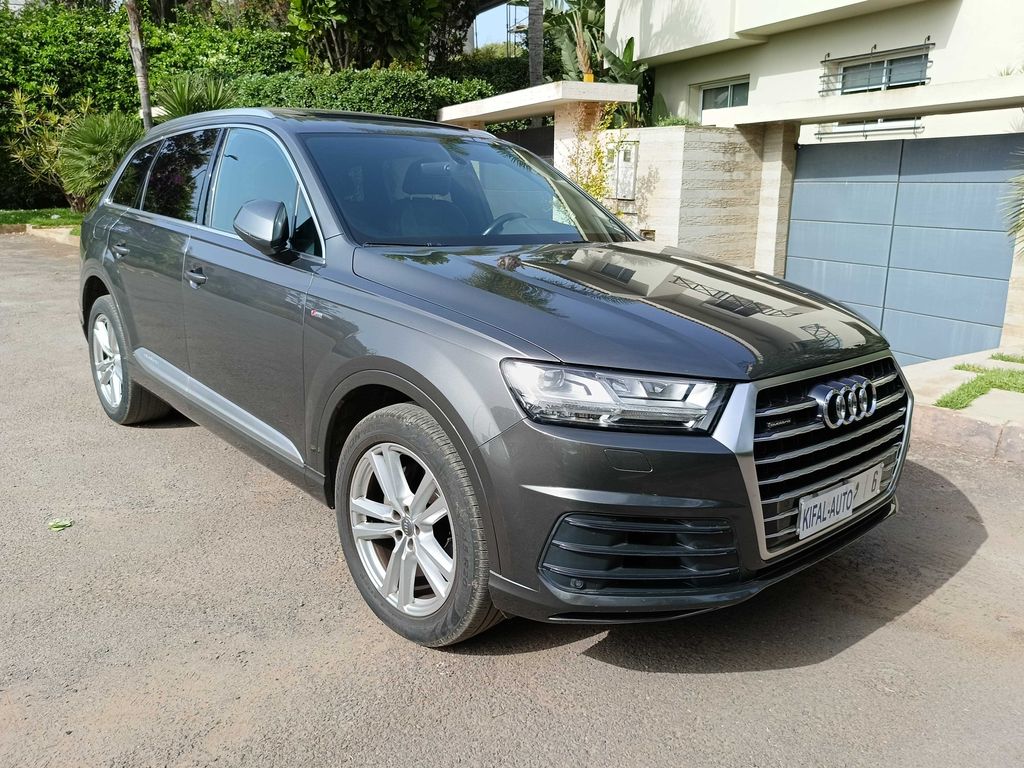 AUDI Q7 2018