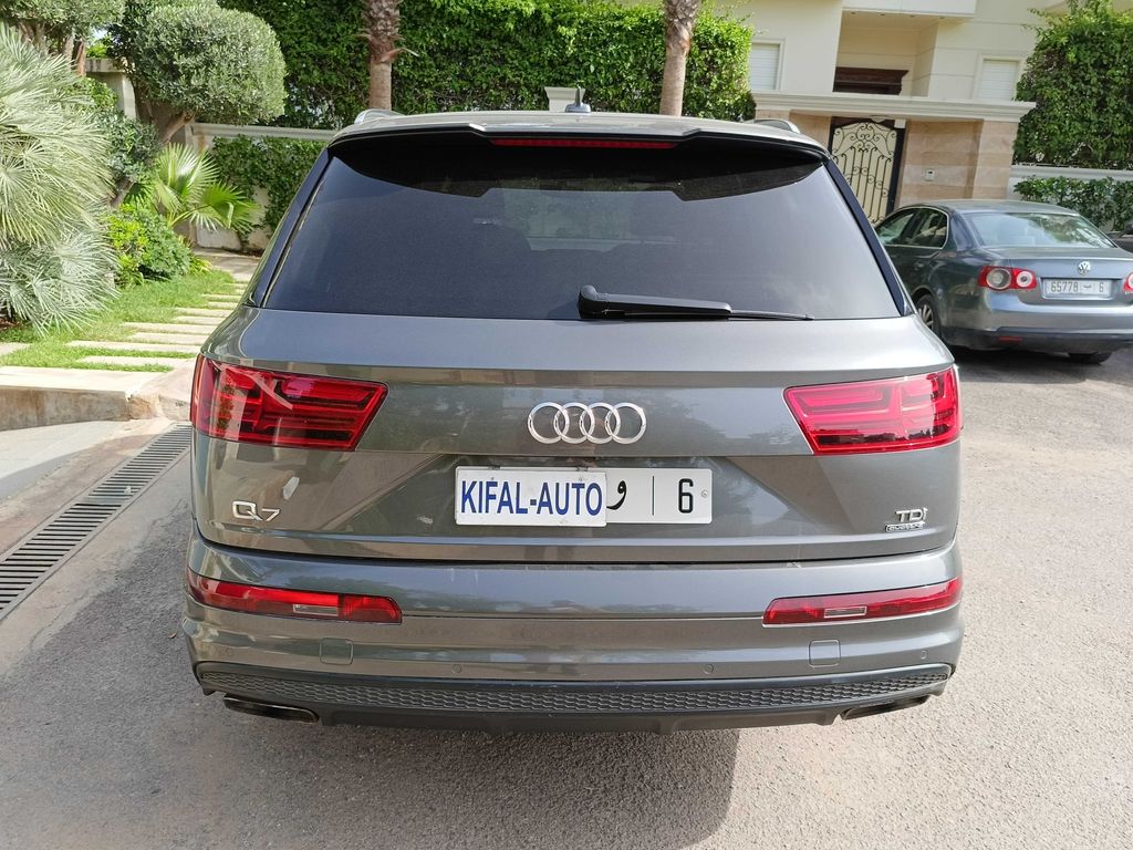 AUDI Q7 2018