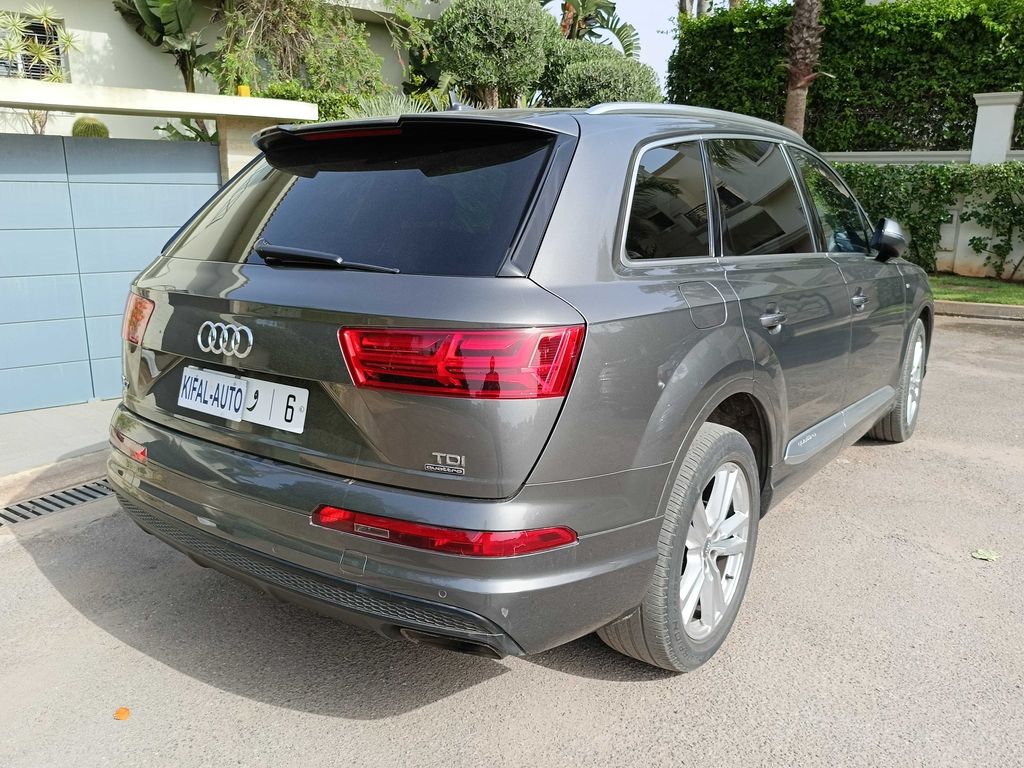 AUDI Q7 2018