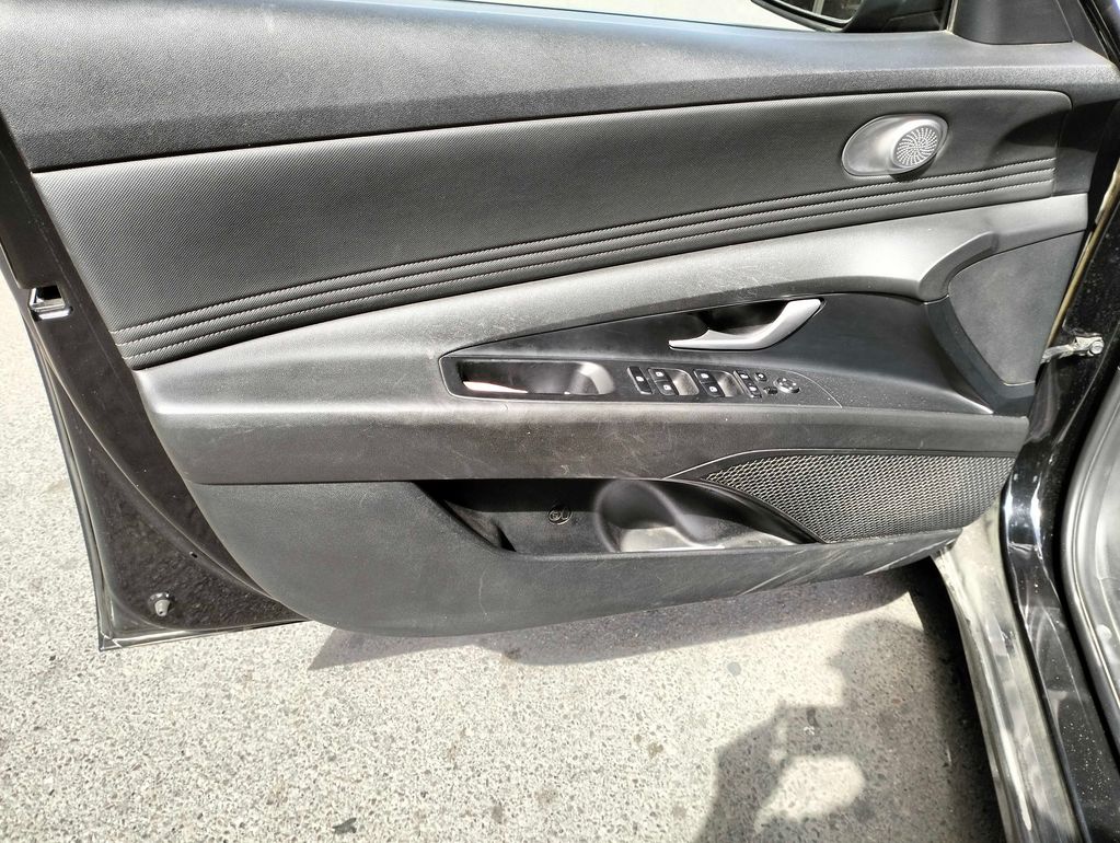 HYUNDAI Elantra 2022