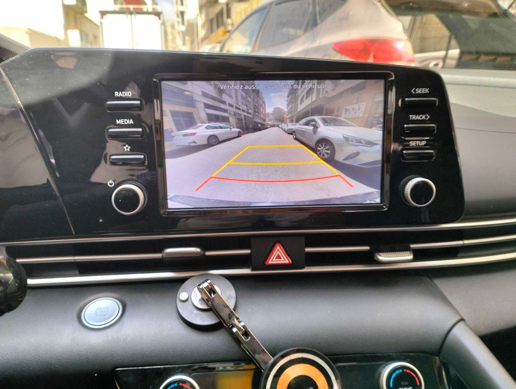 HYUNDAI Elantra 2022