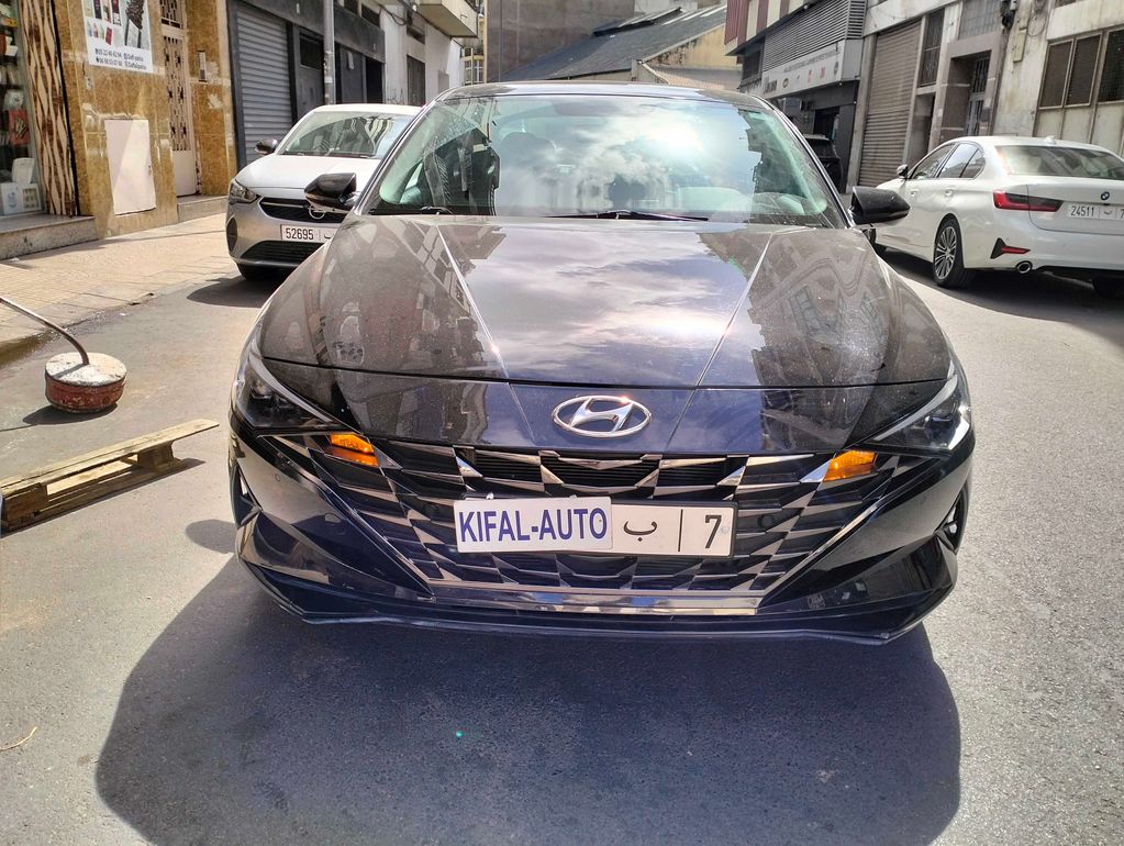 HYUNDAI Elantra 2022