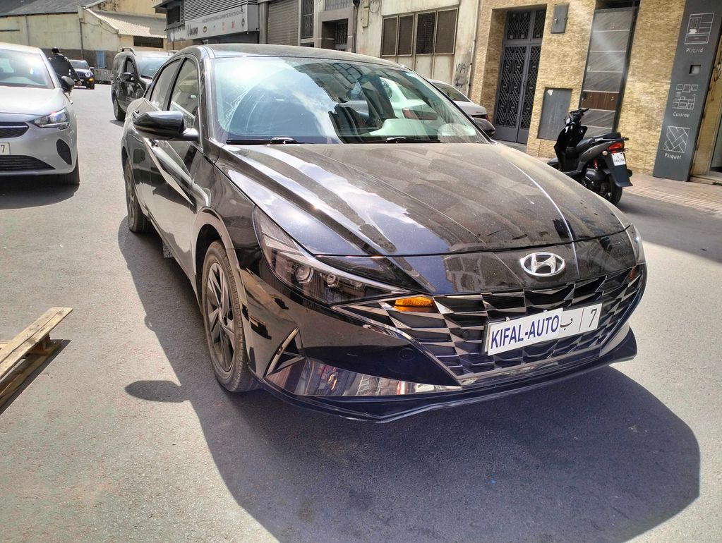 HYUNDAI Elantra 2022