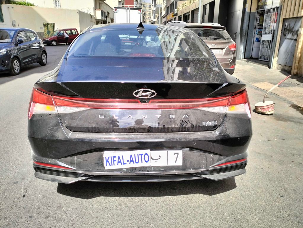 HYUNDAI Elantra 2022