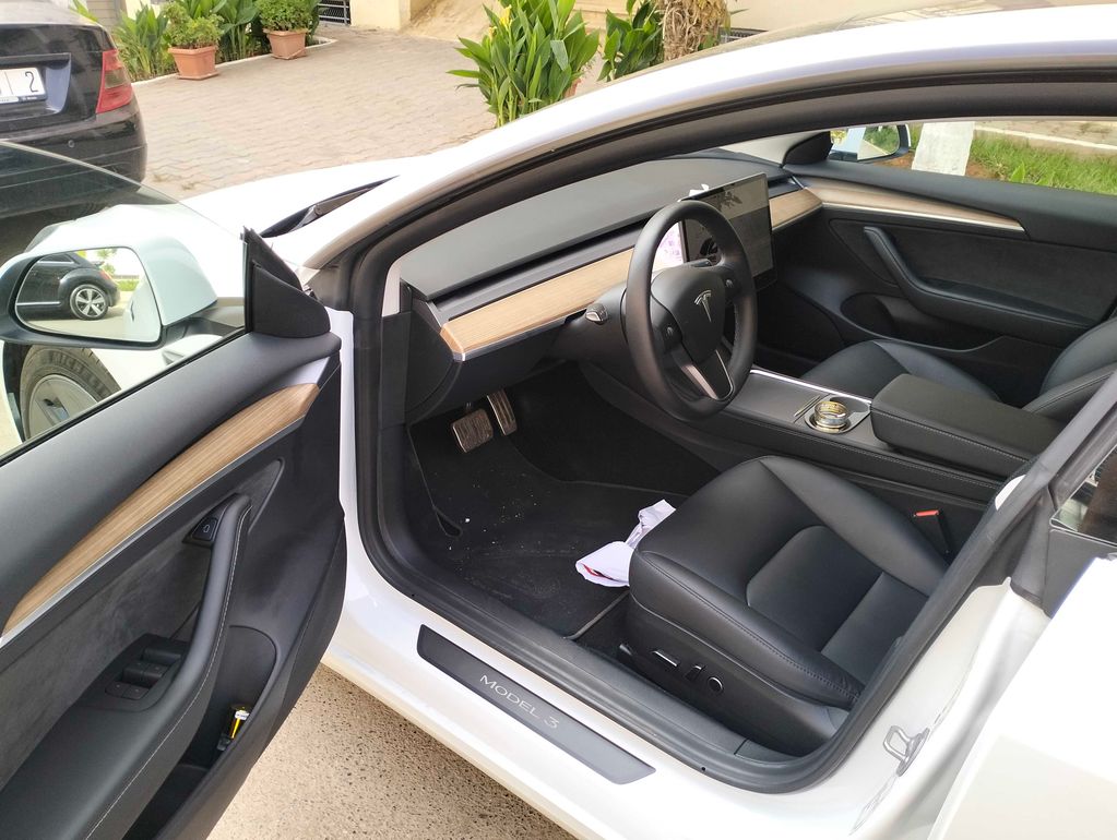 TESLA Model 3 2022