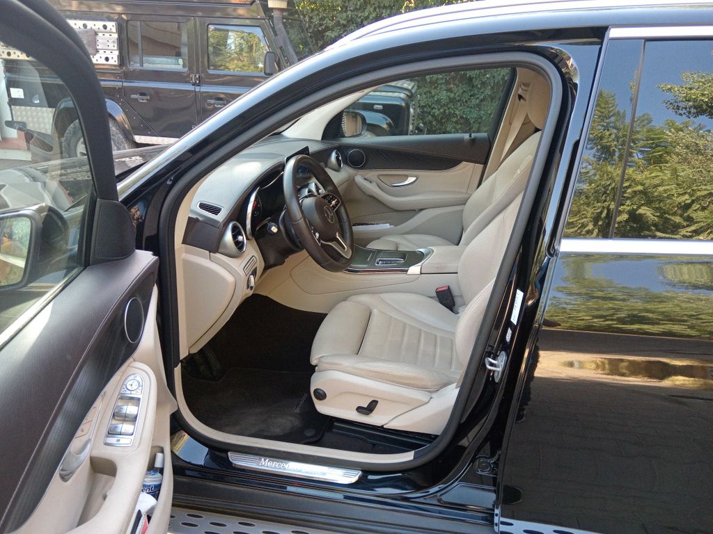 MERCEDES-BENZ GLC 2022
