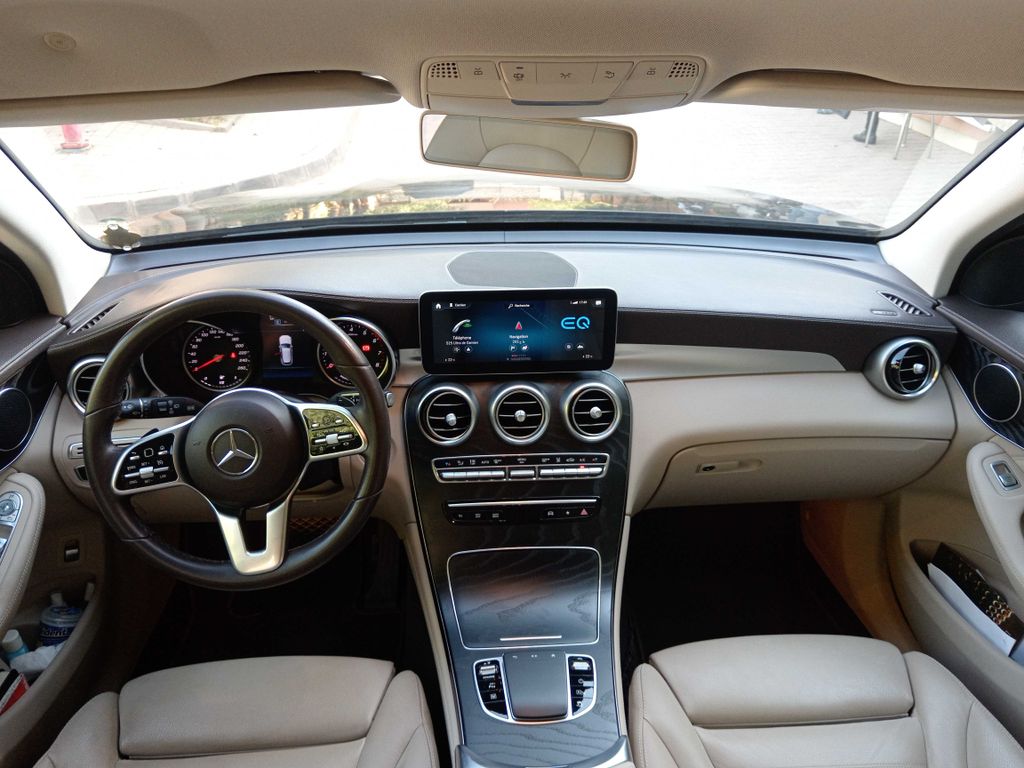 MERCEDES-BENZ GLC 2022