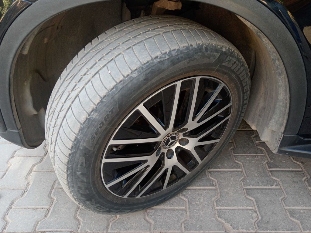 MERCEDES-BENZ GLC 2022