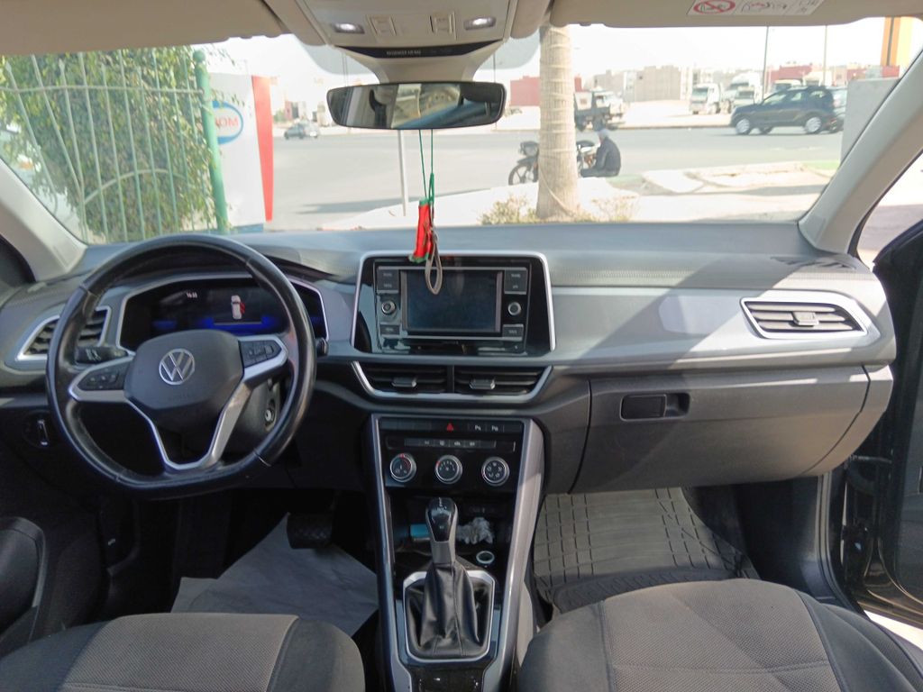 VOLKSWAGEN T-ROC 2023