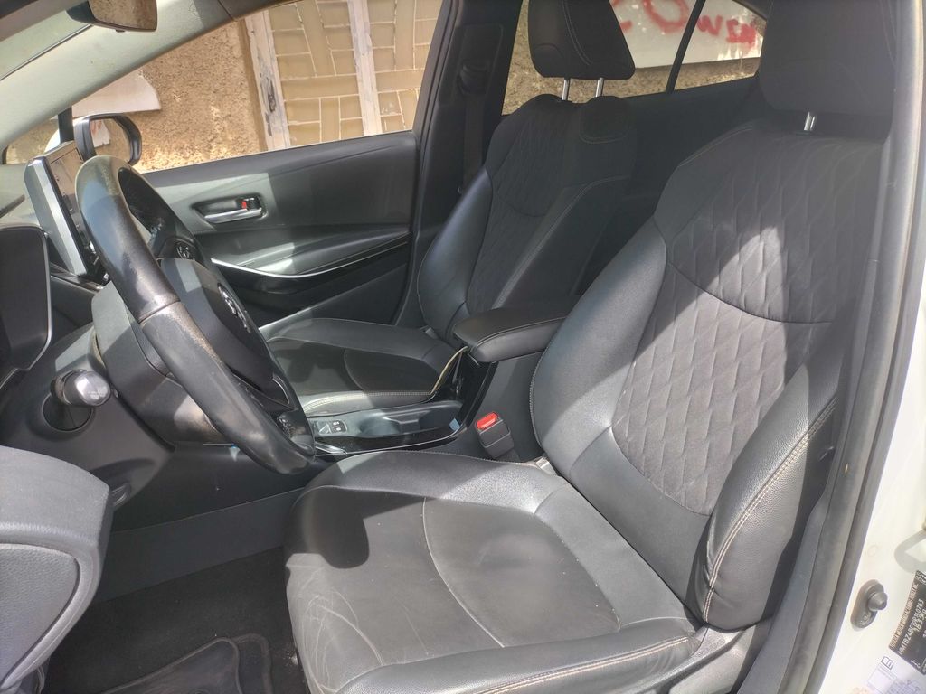 TOYOTA Corolla Prestige 2022
