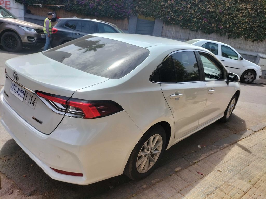 TOYOTA Corolla Prestige 2022
