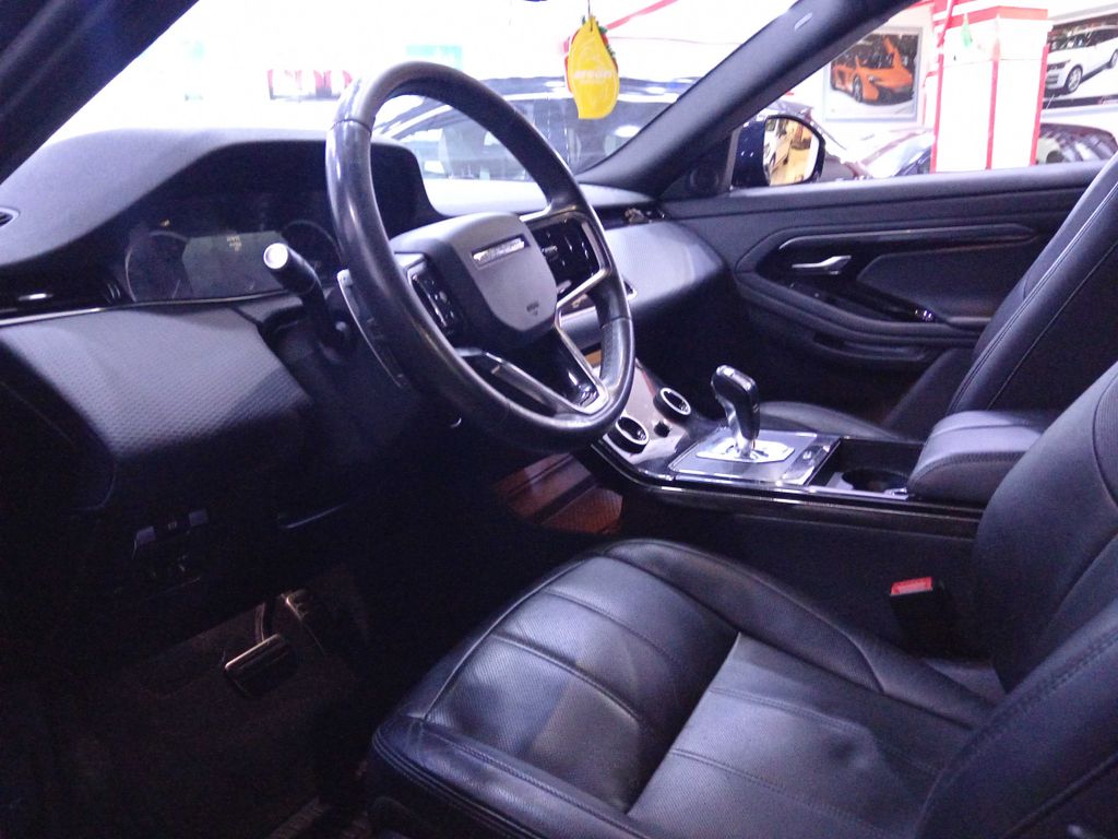 LAND-ROVER Evoque 2023