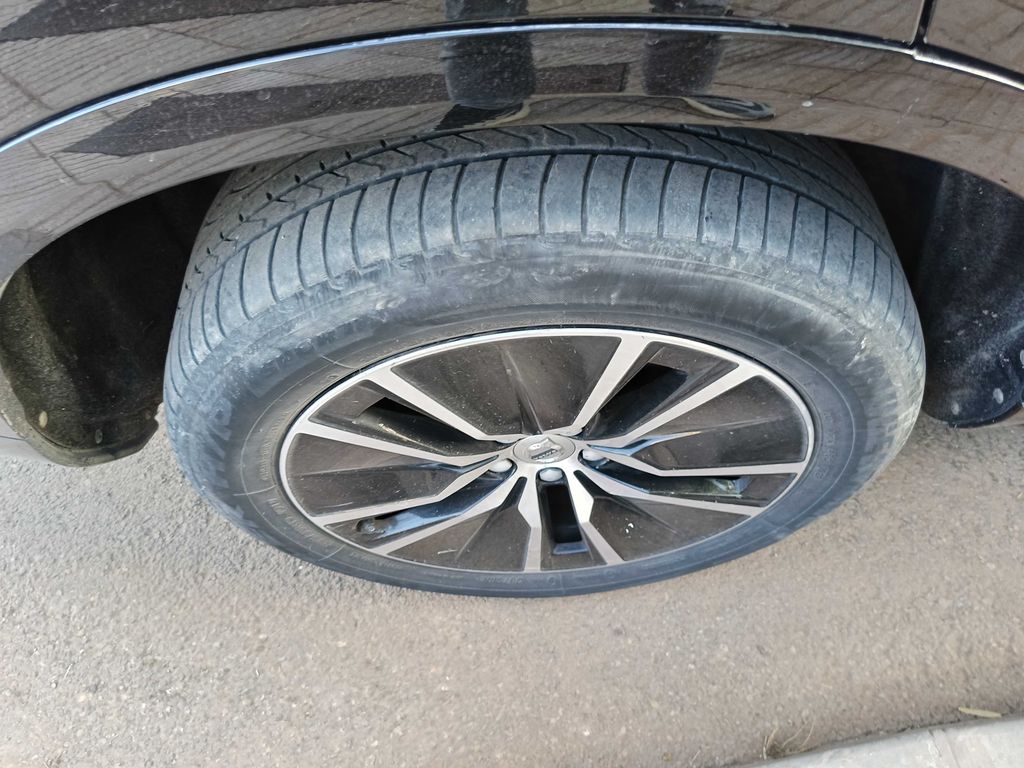 VOLVO XC90 2019