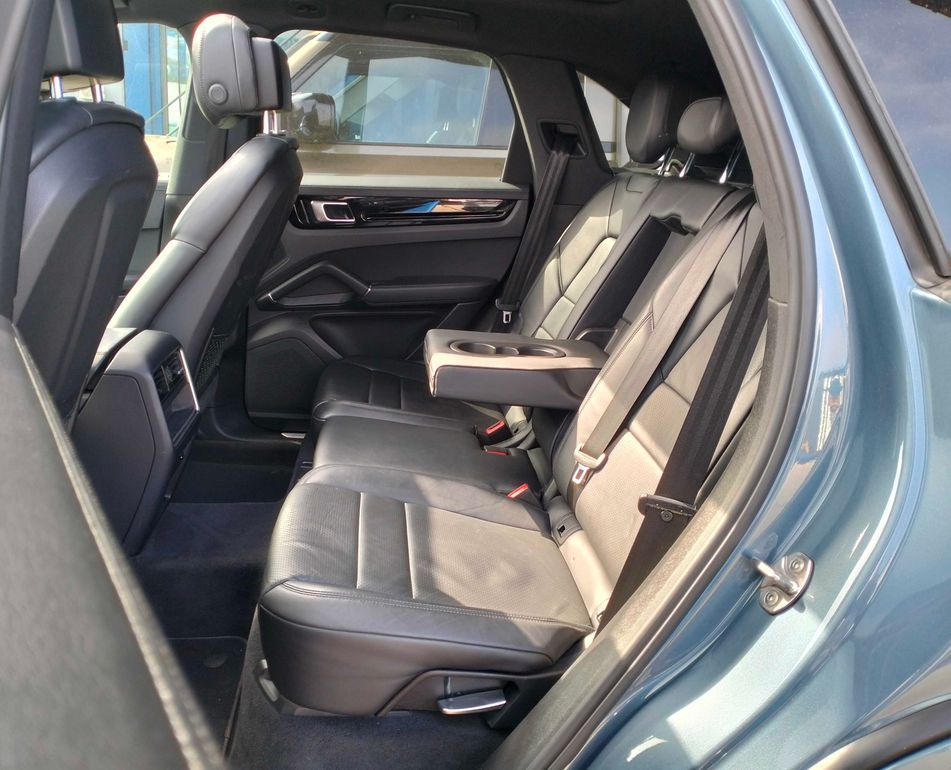 PORSCHE Cayenne 2021