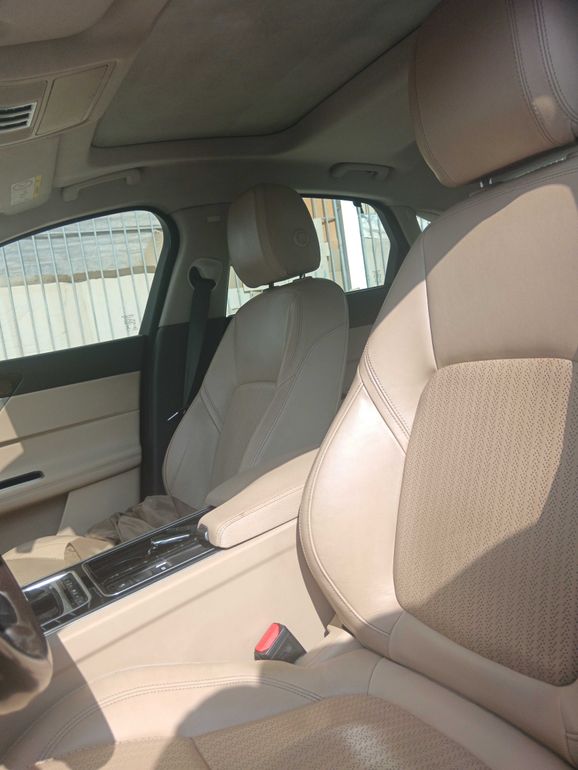 JAGUAR XF 2016