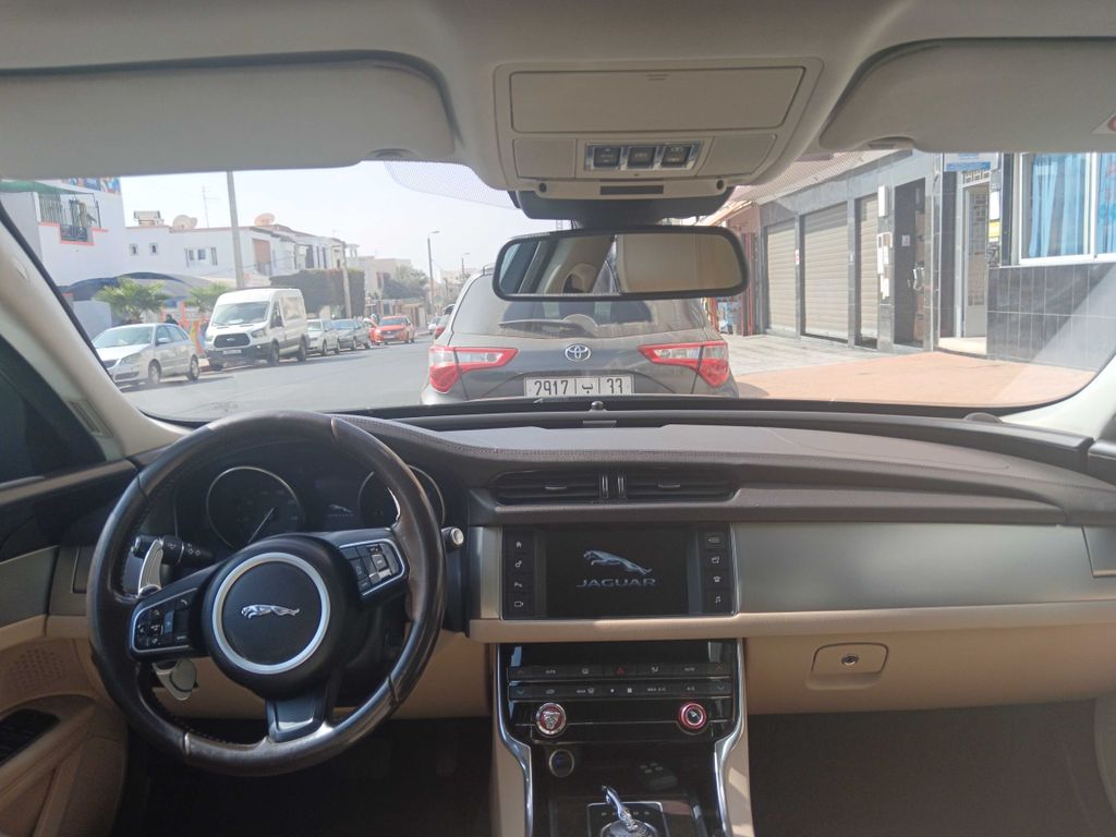 JAGUAR XF 2016