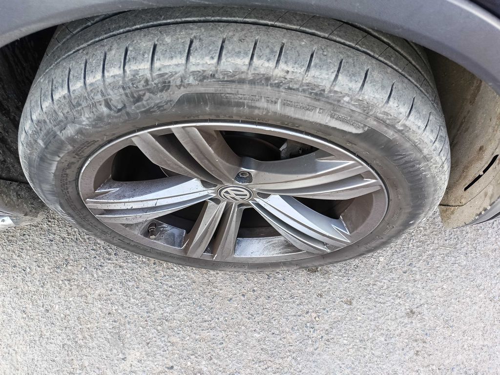 VOLKSWAGEN Tiguan 2016