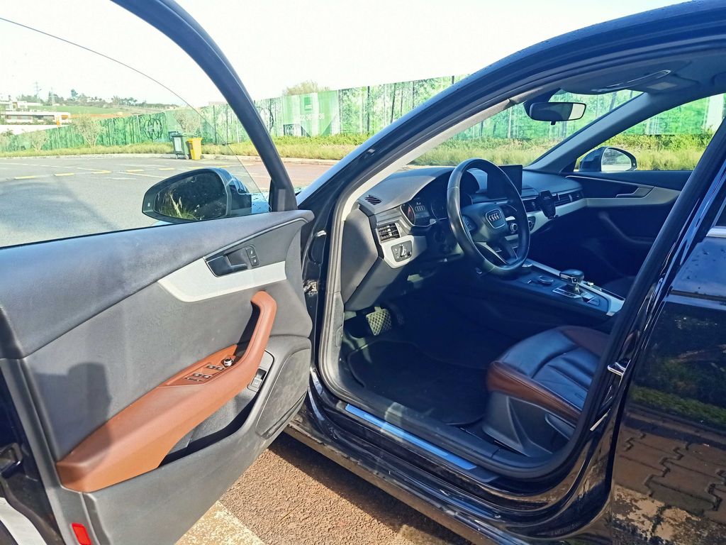 AUDI A4 2020