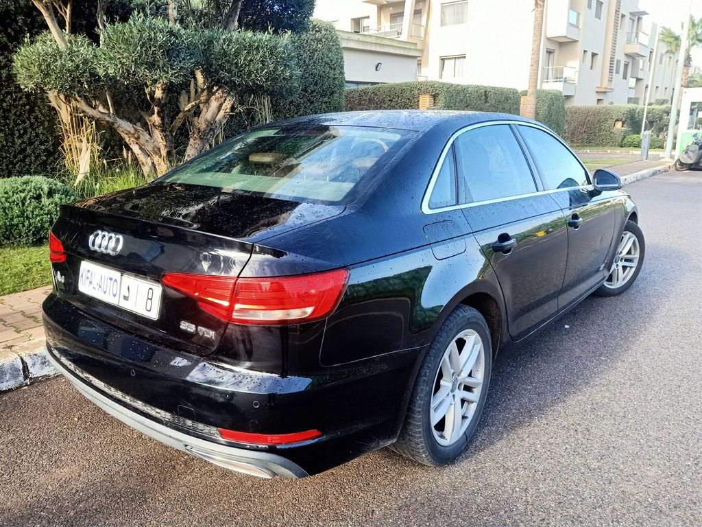 AUDI A4 2020
