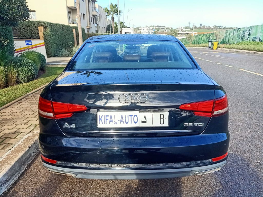 AUDI A4 2020