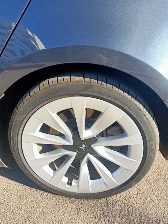 TESLA Model 3 2020