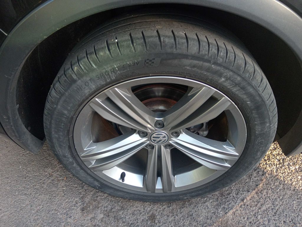 VOLKSWAGEN Tiguan 2018