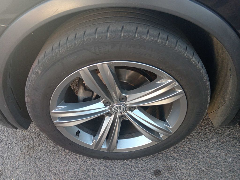 VOLKSWAGEN Tiguan 2018