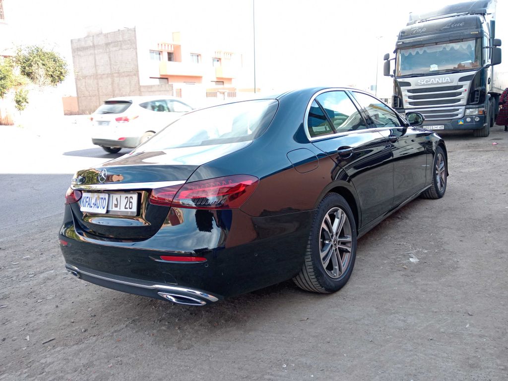 MERCEDES-BENZ Classe E 2023