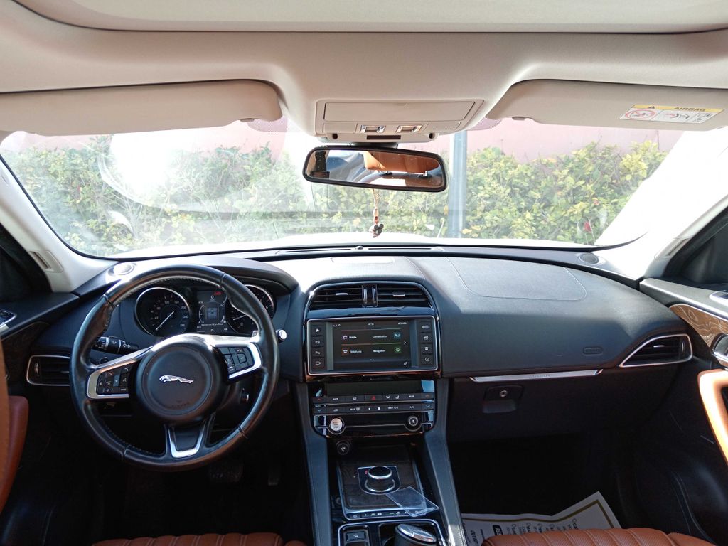 JAGUAR F-Pace 2018