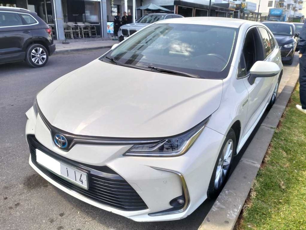 TOYOTA Corolla Prestige