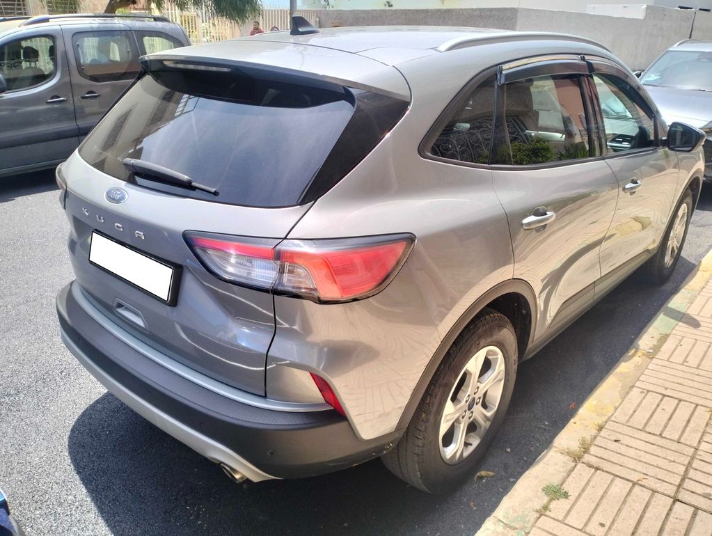FORD Kuga 2023