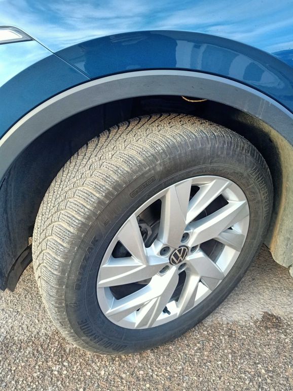 VOLKSWAGEN Tiguan 2022