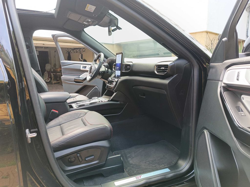 FORD Explorer 2024