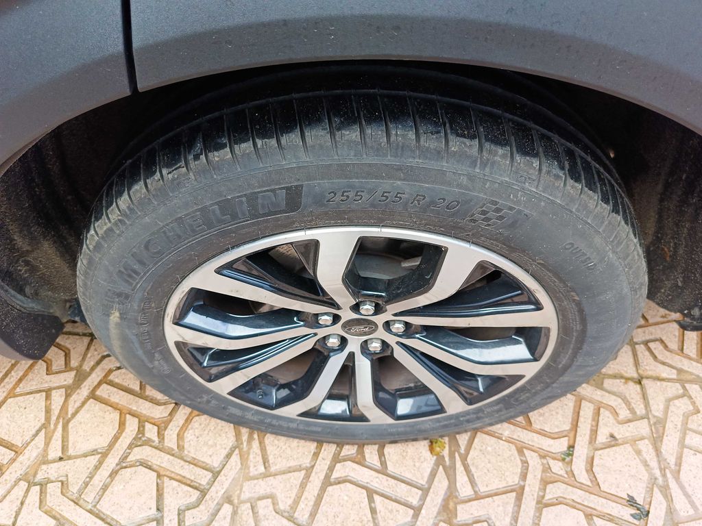 FORD Explorer 2024